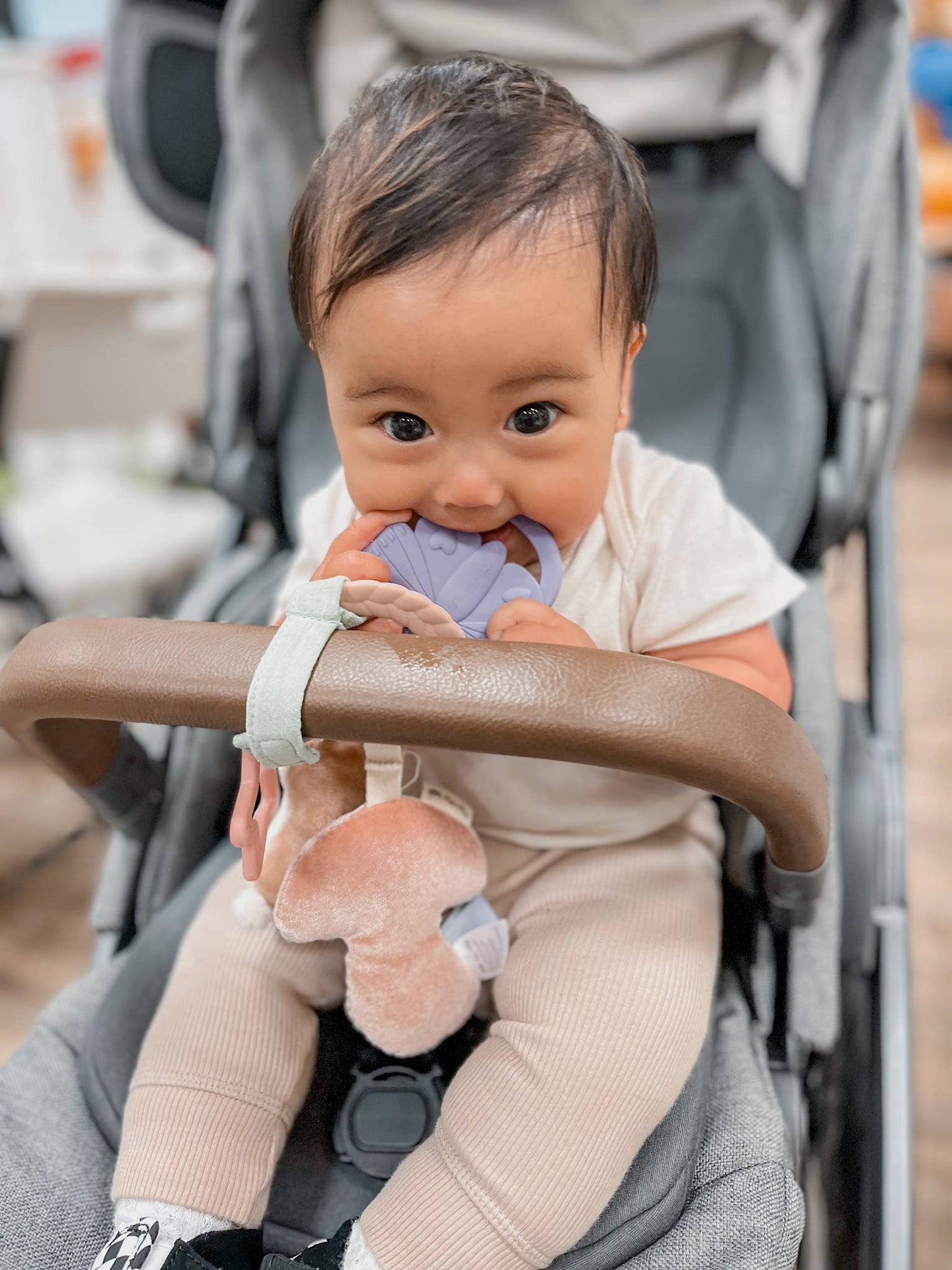 *NEW* Bitzy Busy Ring™ Teething Activity Toy Cloud